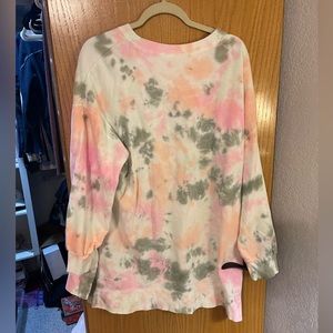 Oversized tie dye sweatshirt